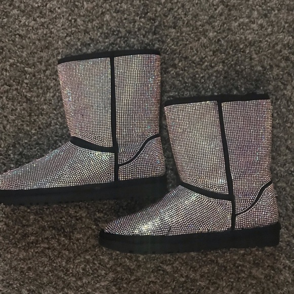 Brand New Encore Shoe Dept.Sparkling Silver Rhinestone Boots 7.5M - Picture 1 of 7